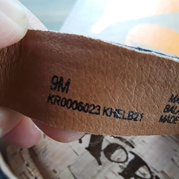 Korks Vegan Skylar Flat Thong Sandal Dark Brown Size 9 - Picture 12 of 12